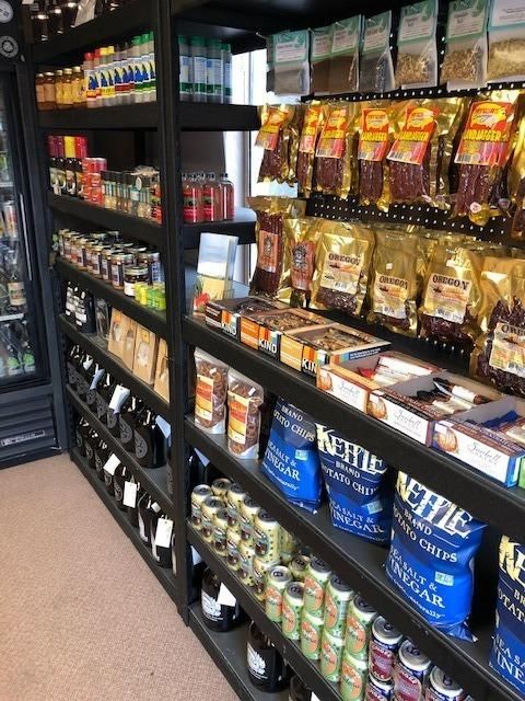 950 SW 6th St, Grants Pass, OR 97526